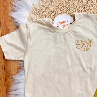 Conj. Camiseta Surf Riders e Bermuda em Sarja - Areia e Mostarda